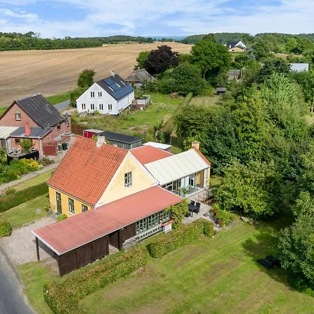 Huno - 2km From The Sea By Interhome בית נופש *