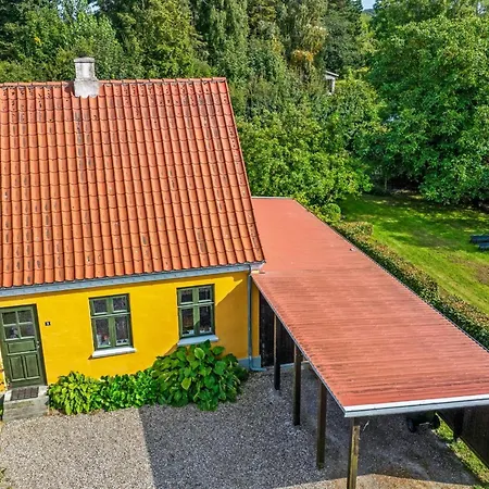 Huno - 2km From The Sea By Interhome בית נופש